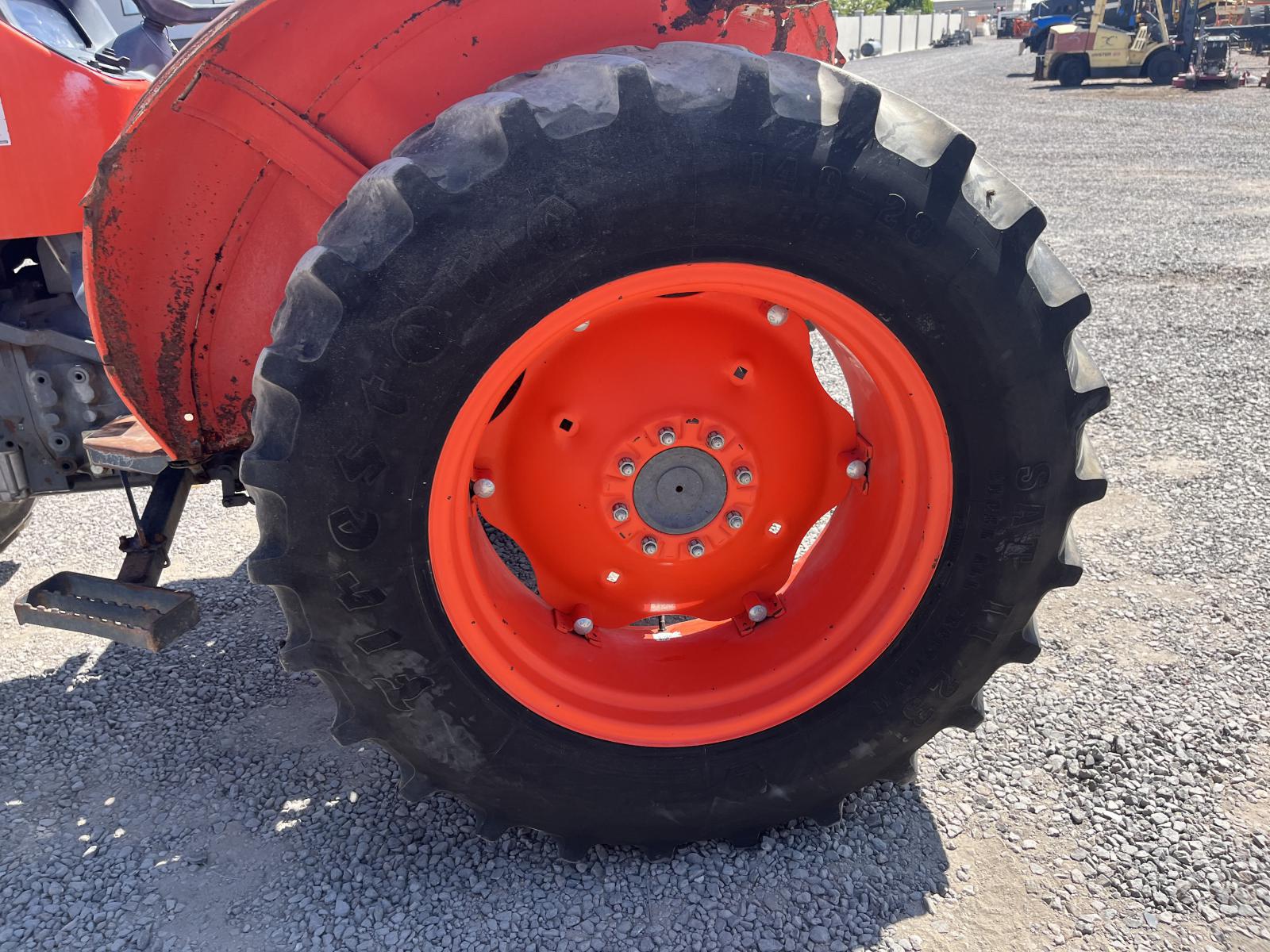 ./imagenes/INVOICE/2019/17754/KUBOTA-M5640SU (11).JPG